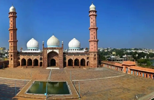 Bhopal Taxi
